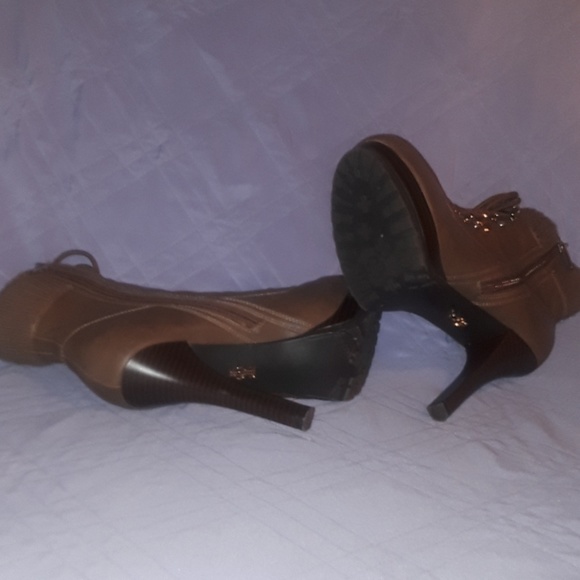 SALE JLOPEZ TAUPE LACE UP WITH ZIPPER HALF BOOTS - Picture 6 of 8